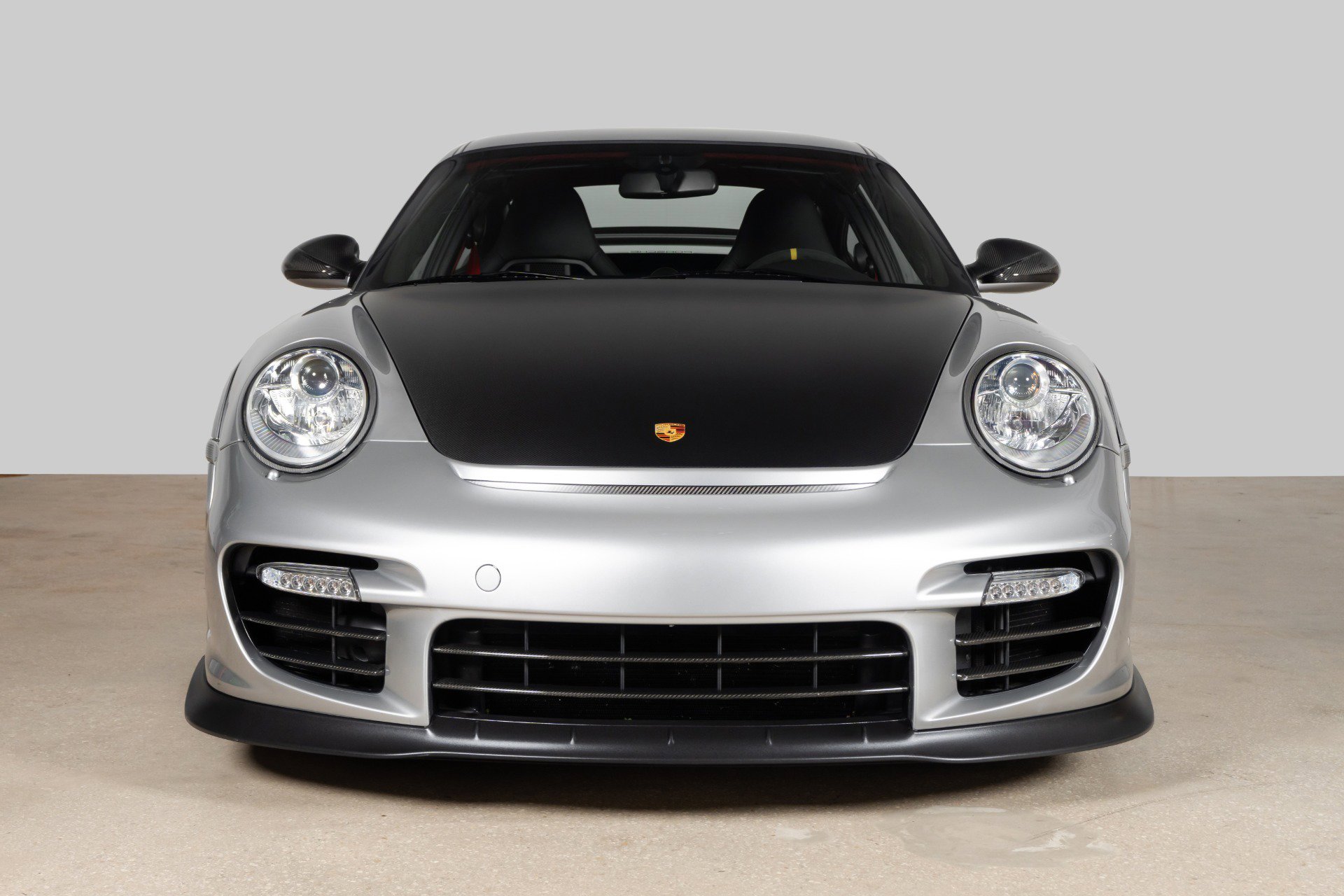 Used 2011 Porsche 911 GT2 RS image 3
