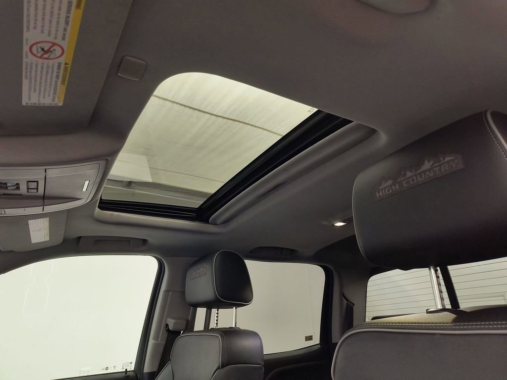 Used 2018 Chevrolet Silverado 2500 High Country AWD/4WD image 12