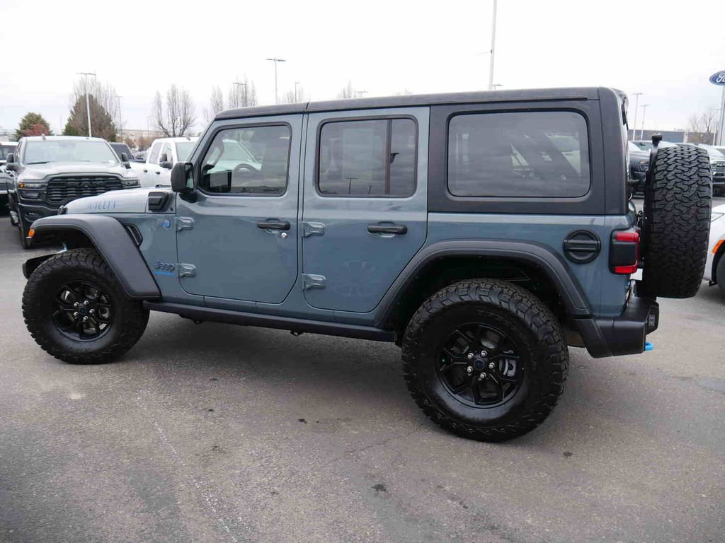 Used 2024 Jeep Wrangler Unlimited image 21