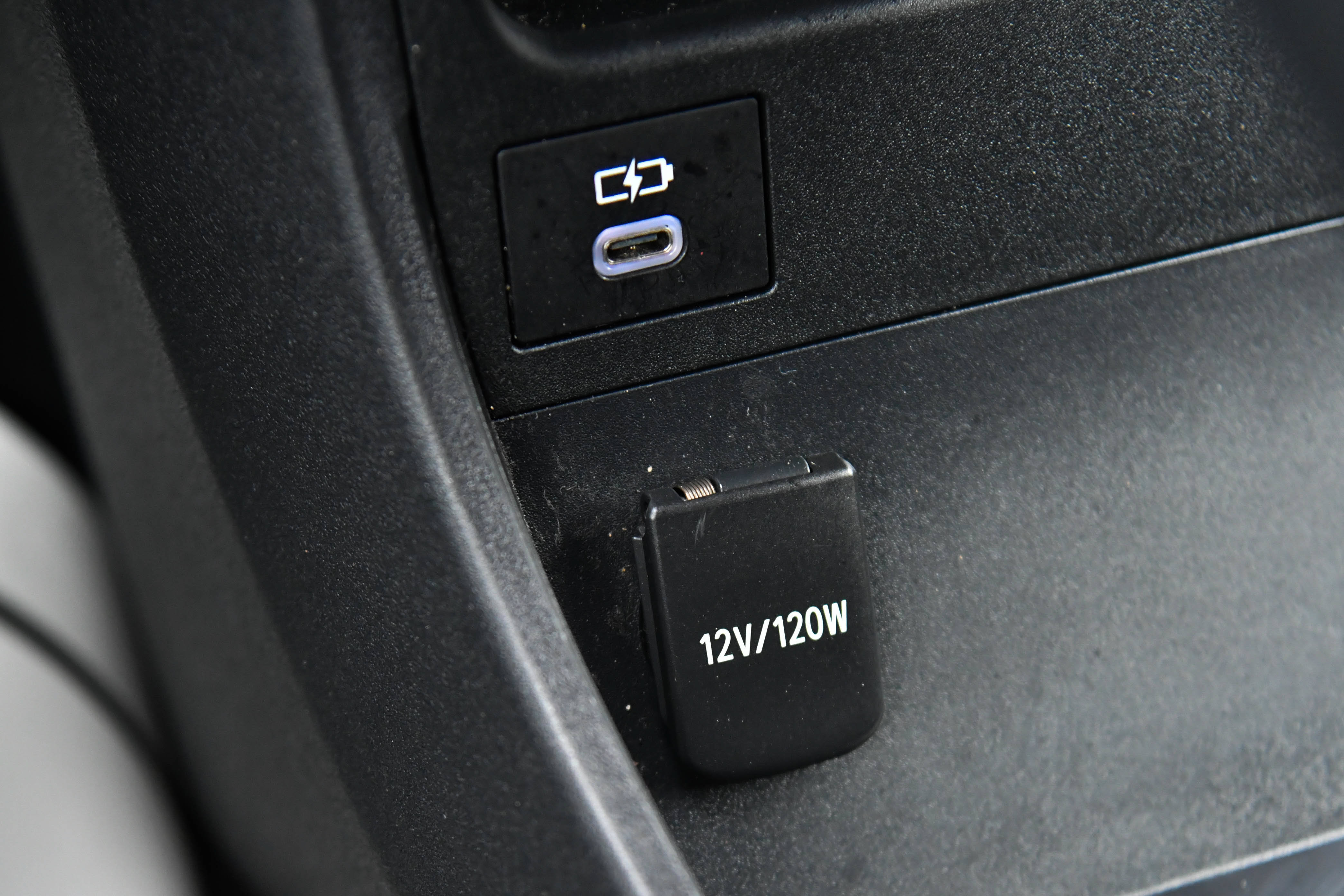 Used 2024 Subaru Solterra AWD/4WD image 27