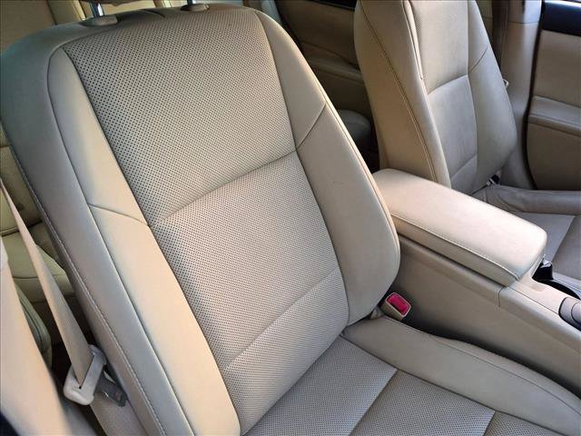 Used 2014 Lexus ES 350 w/ Premium Package FWD image 19