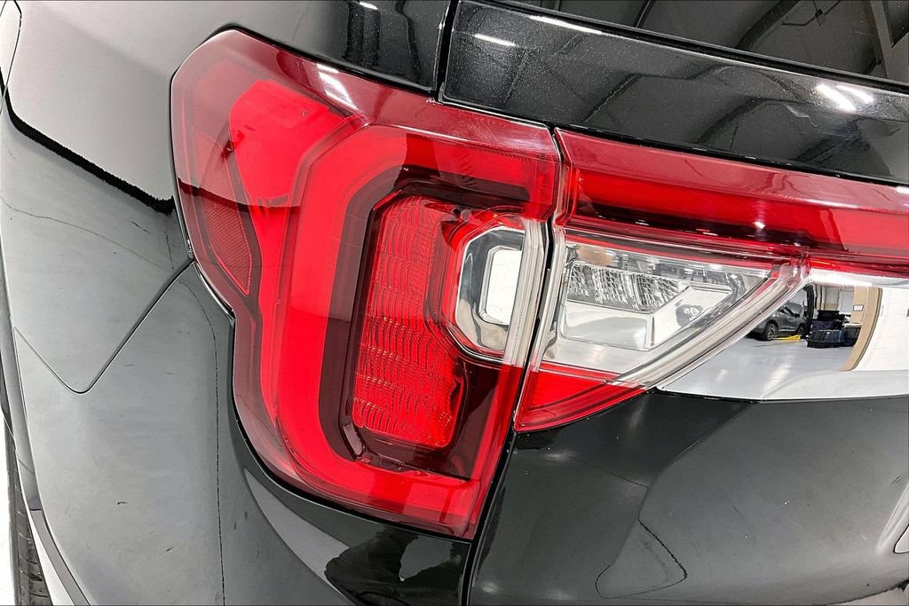 Used 2022 GMC Acadia Denali w/ Denali Ultimate Package FWD image 38