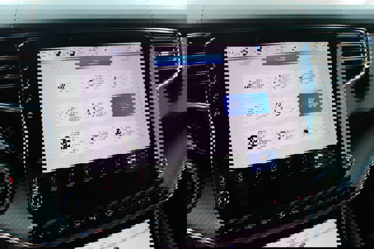 New 2025 Jeep Grand Wagoneer Series III w/ Rear Seat Video Group 1 image 27