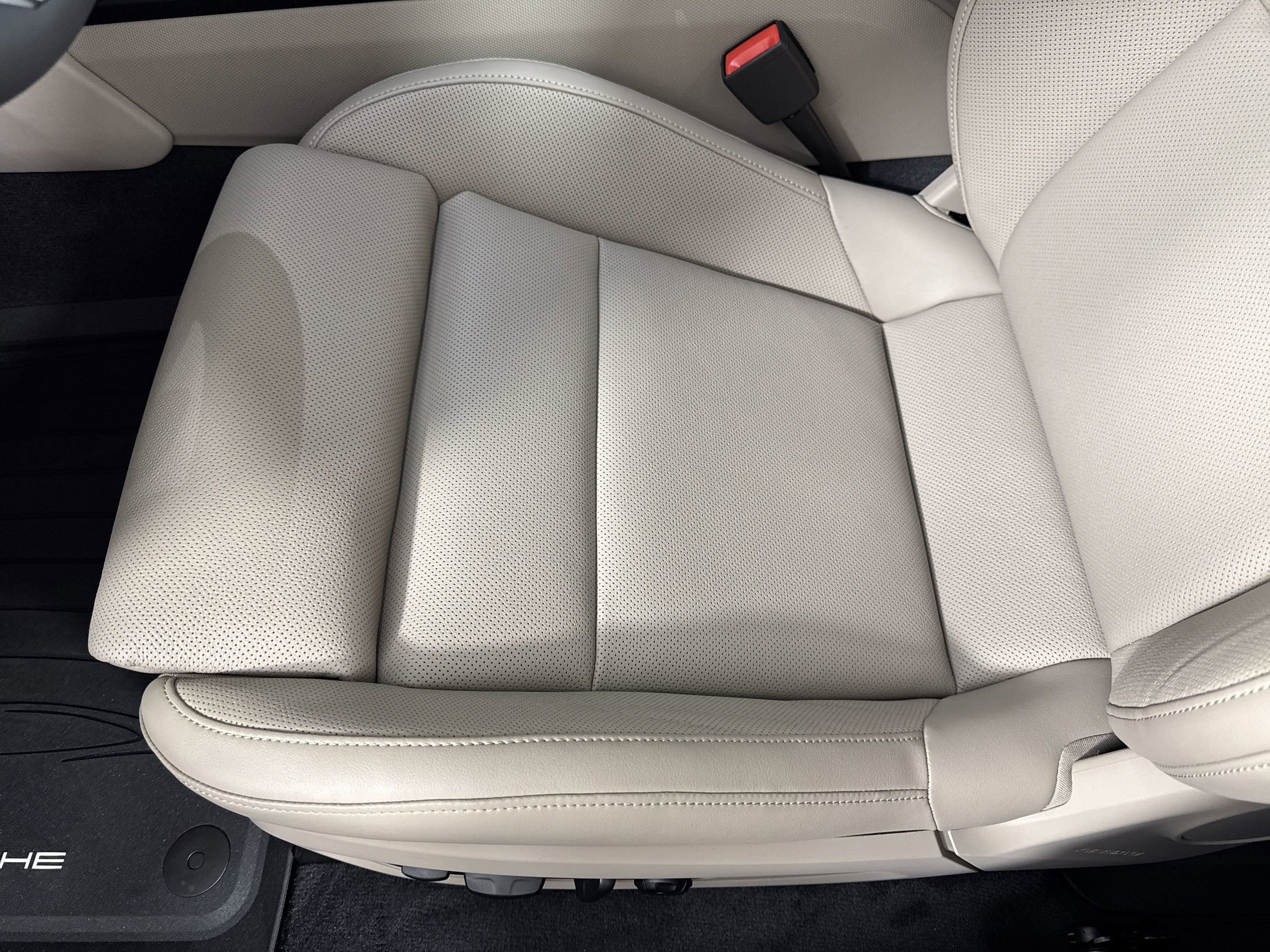 Used 2025 Porsche Taycan 4 Cross Turismo image 14