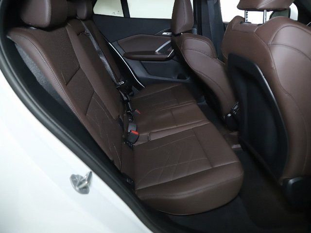 Certified 2025 BMW X2 xDrive28i w/ Premium Package image 34