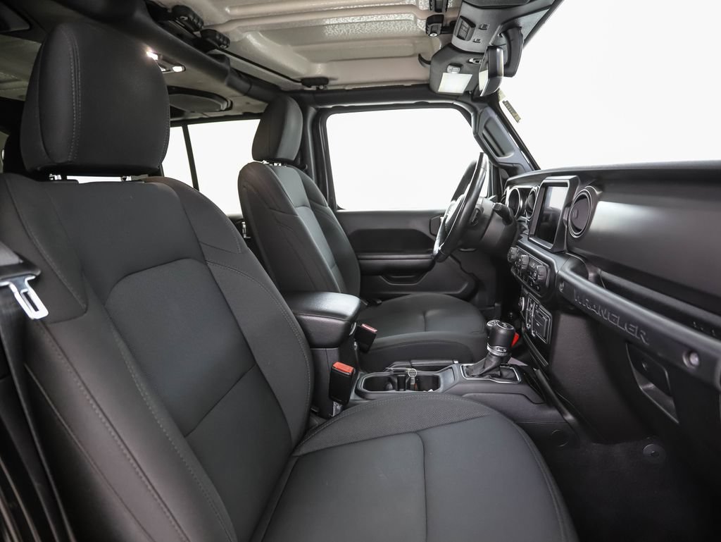 Used 2021 Jeep Wrangler Unlimited Sport AWD/4WD image 30