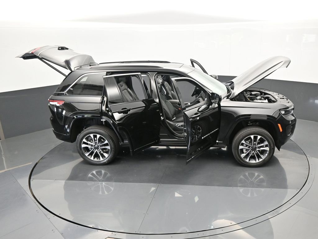Used 2024 Jeep Grand Cherokee Overland w/ Luxury Tech Group IV image 62