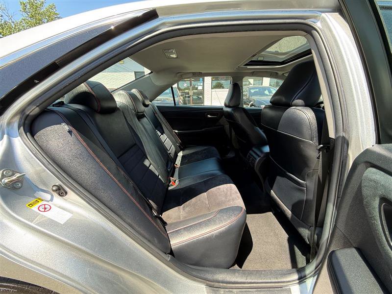 Used 2016 Toyota Camry XSE w/ Moonroof Package FWD image 25