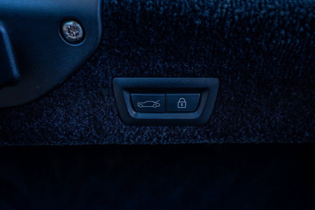 Used 2018 Rolls-Royce Wraith image 54