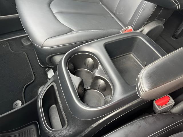 Used 2025 Chrysler Pacifica Select FWD image 23
