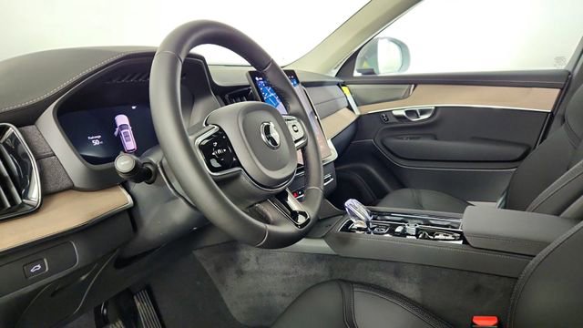 New 2026 Volvo XC90 B6 Plus w/ Protection Package Premier AWD/4WD image 12