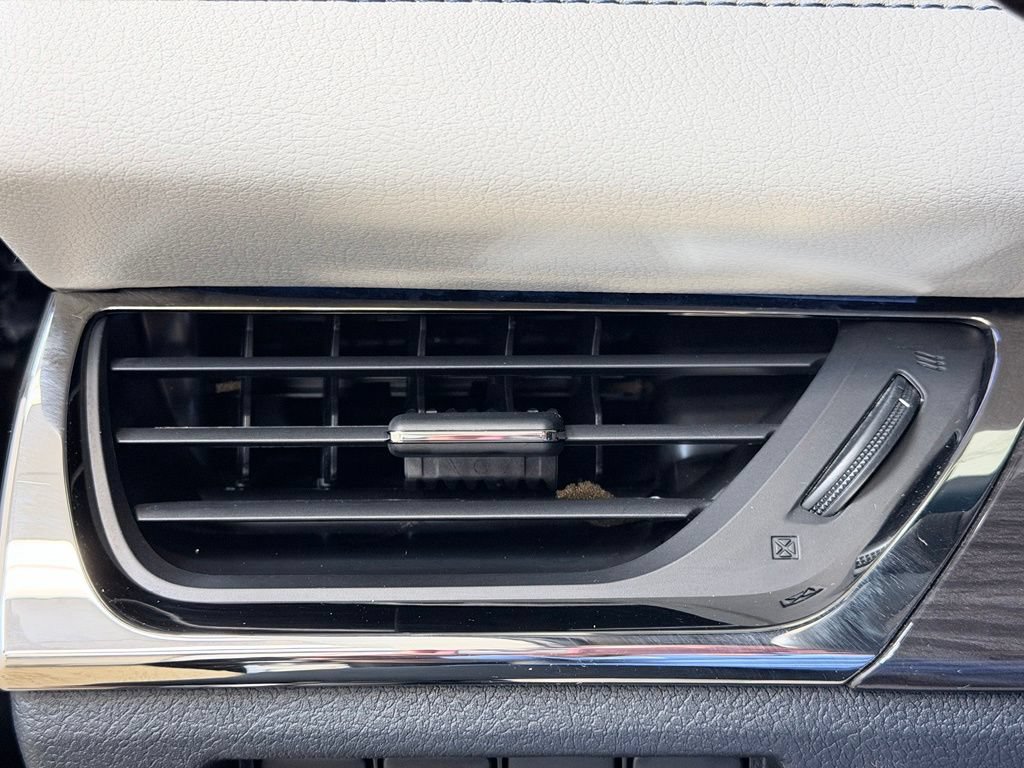 Used 2015 Toyota Avalon Limited FWD image 39