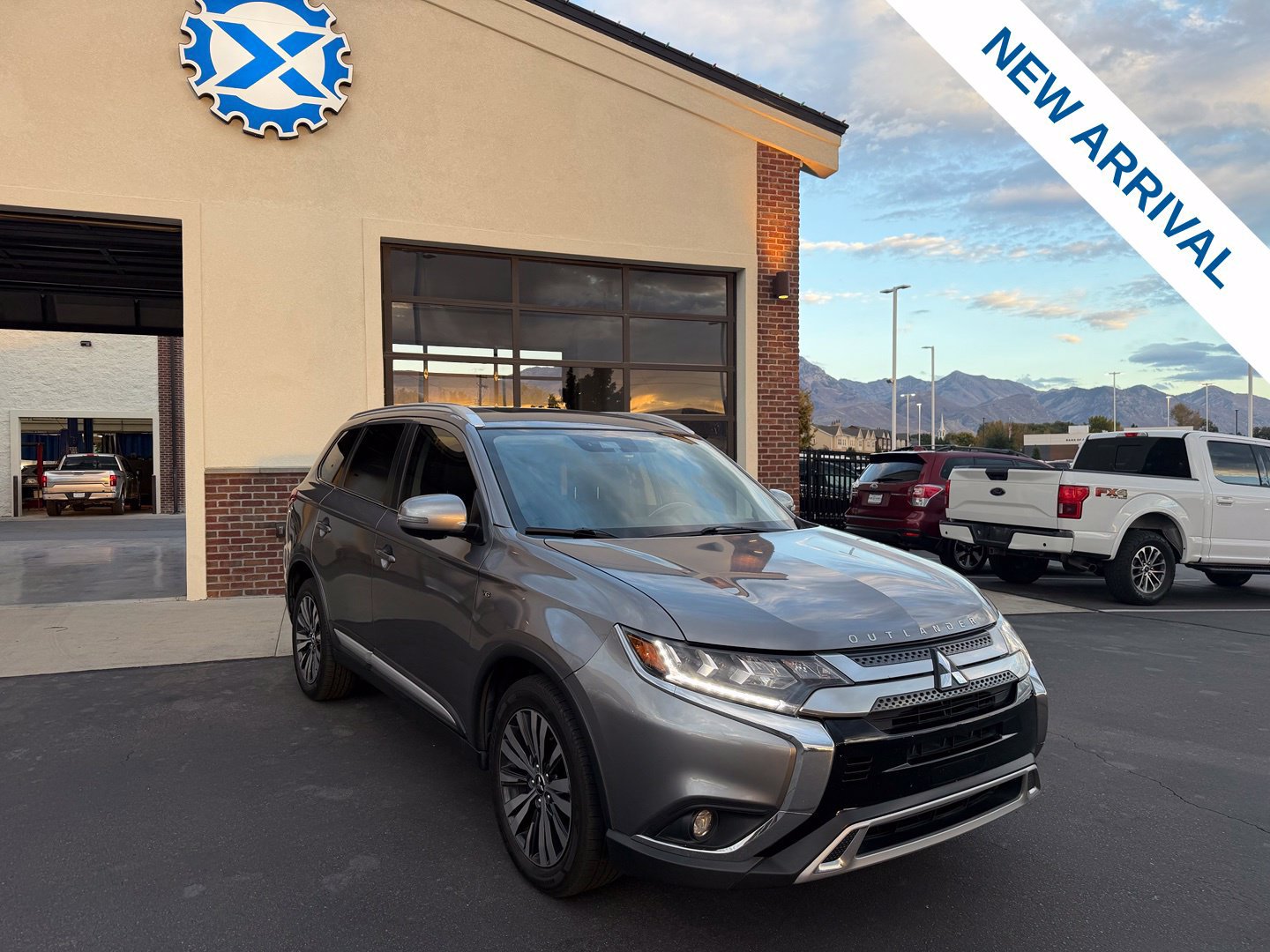 Used 2019 Mitsubishi Outlander GT AWD/4WD image 1