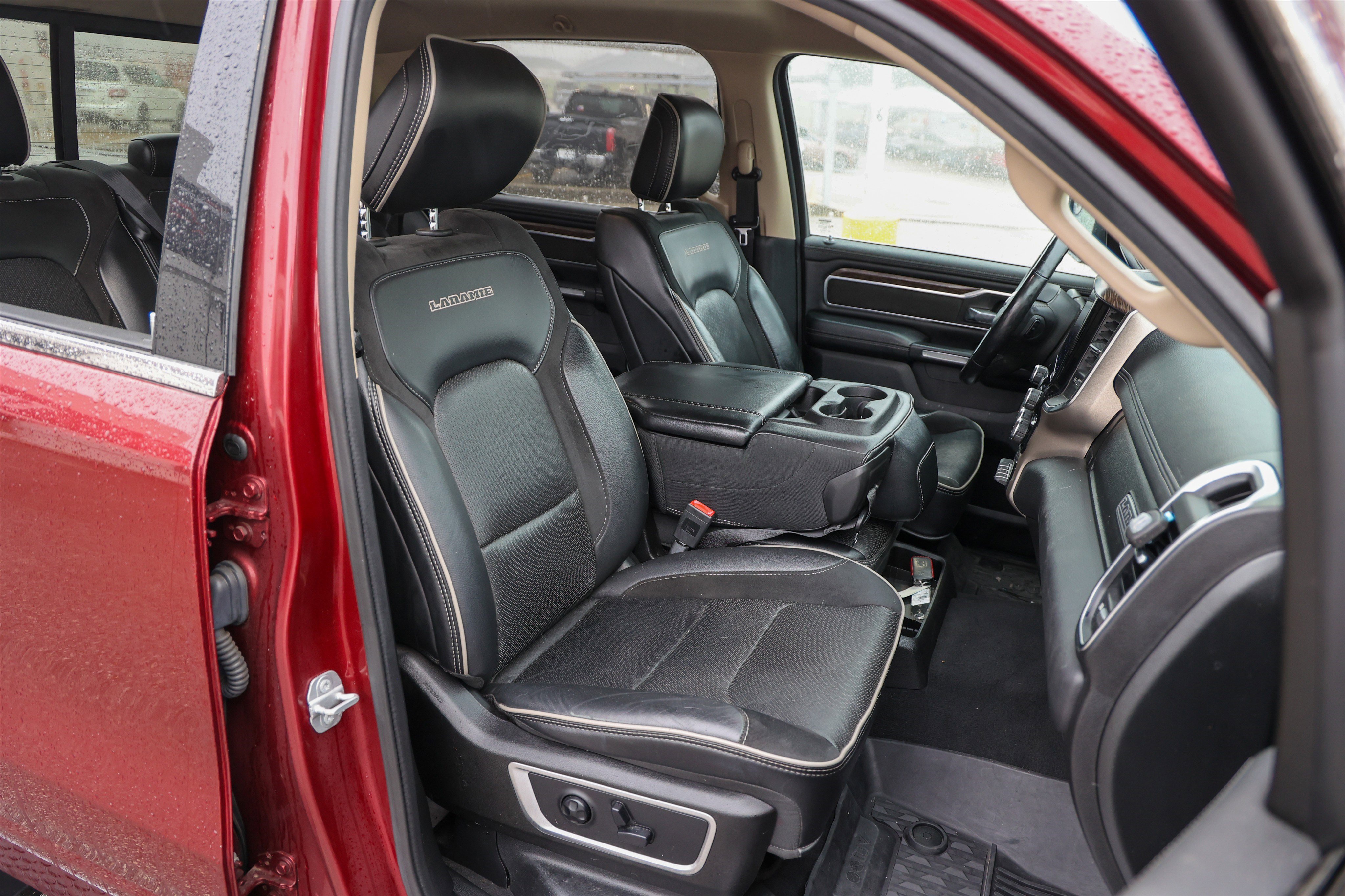 Used 2019 RAM 1500 Laramie AWD/4WD image 49