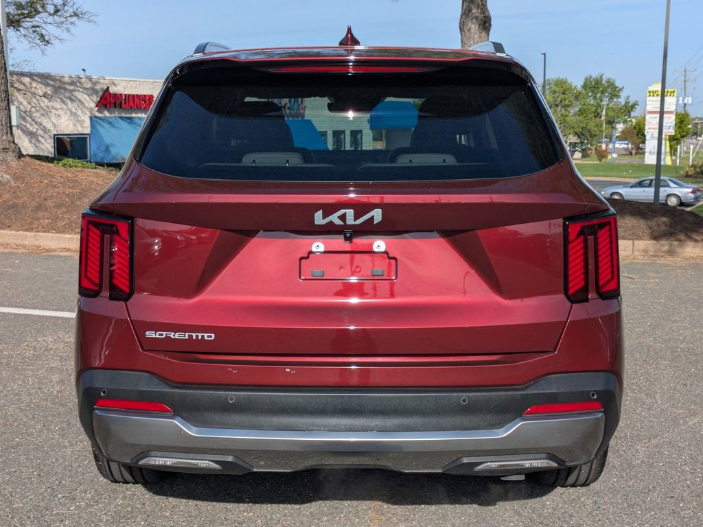 Used 2025 Kia Sorento SX image 5