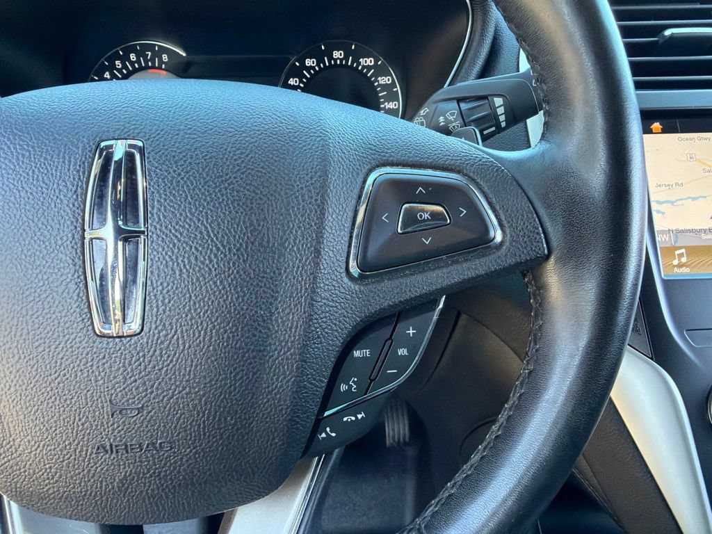 Used 2019 Lincoln MKC Reserve w/ MKC Climate Package AWD/4WD image 16