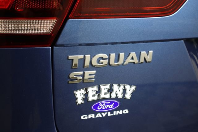 Used 2020 Volkswagen Tiguan SE w/ Panoramic Sunroof Package image 23