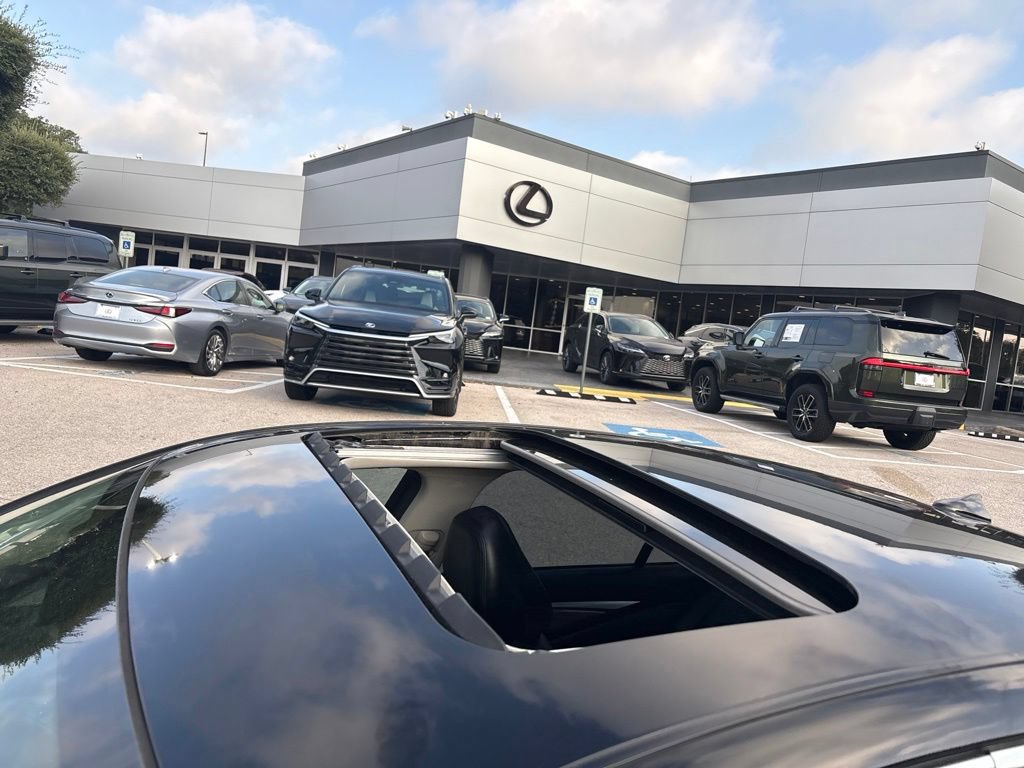 Used 2015 INFINITI Q50 Premium w/ Navigation Package RWD image 10