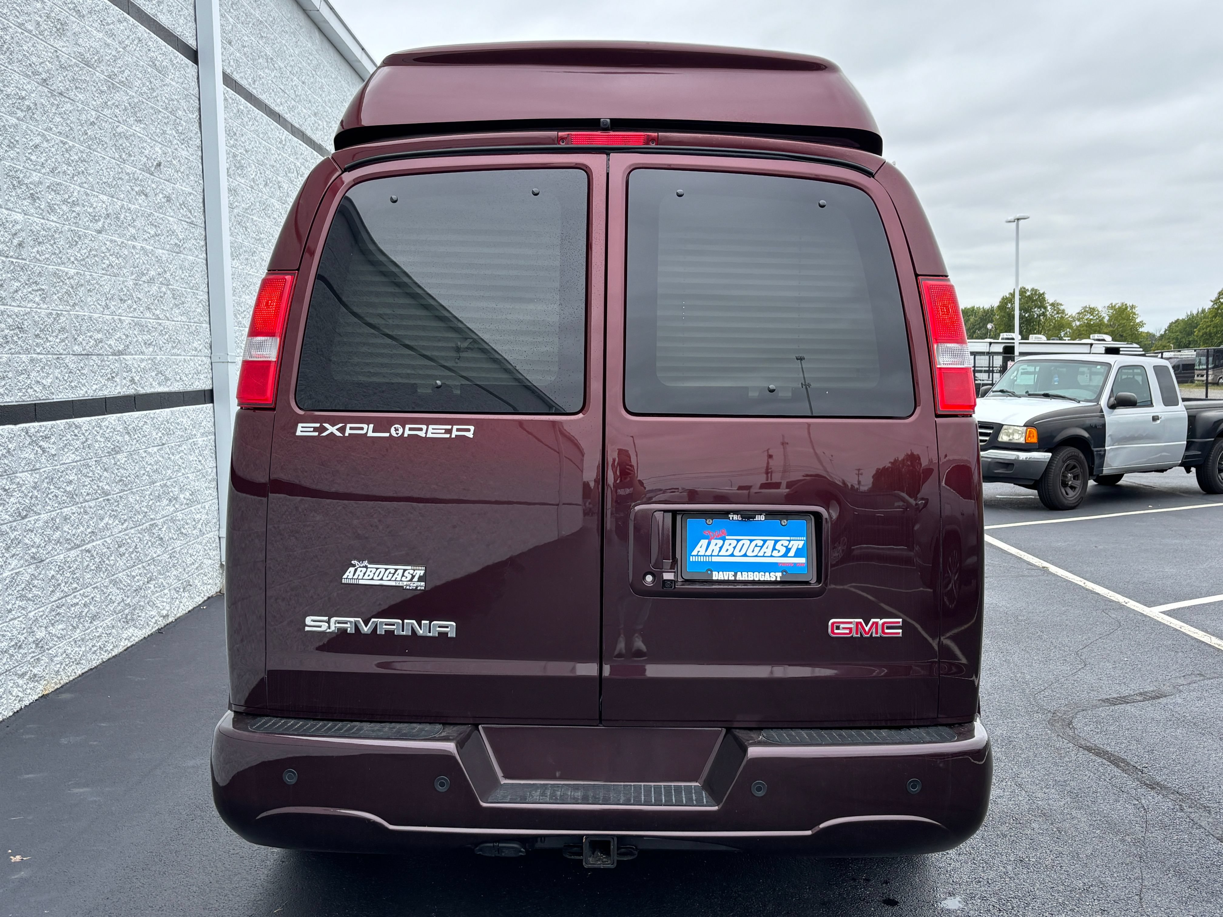 New 2026 GMC Savana 2500 w/ Driver Convenience Package RWD image 9