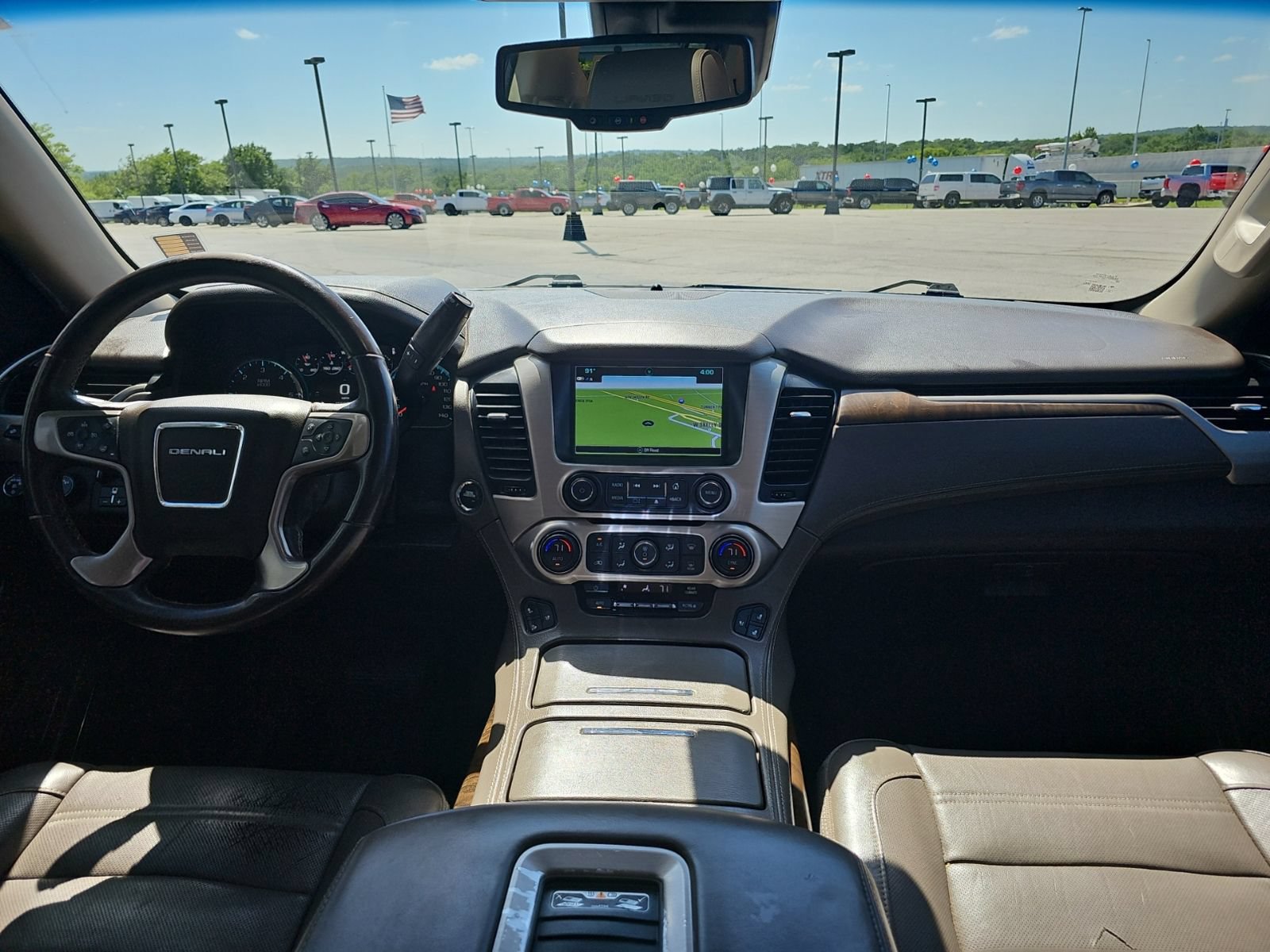 Used 2018 GMC Yukon XL Denali w/ Open Road Package AWD/4WD image 30