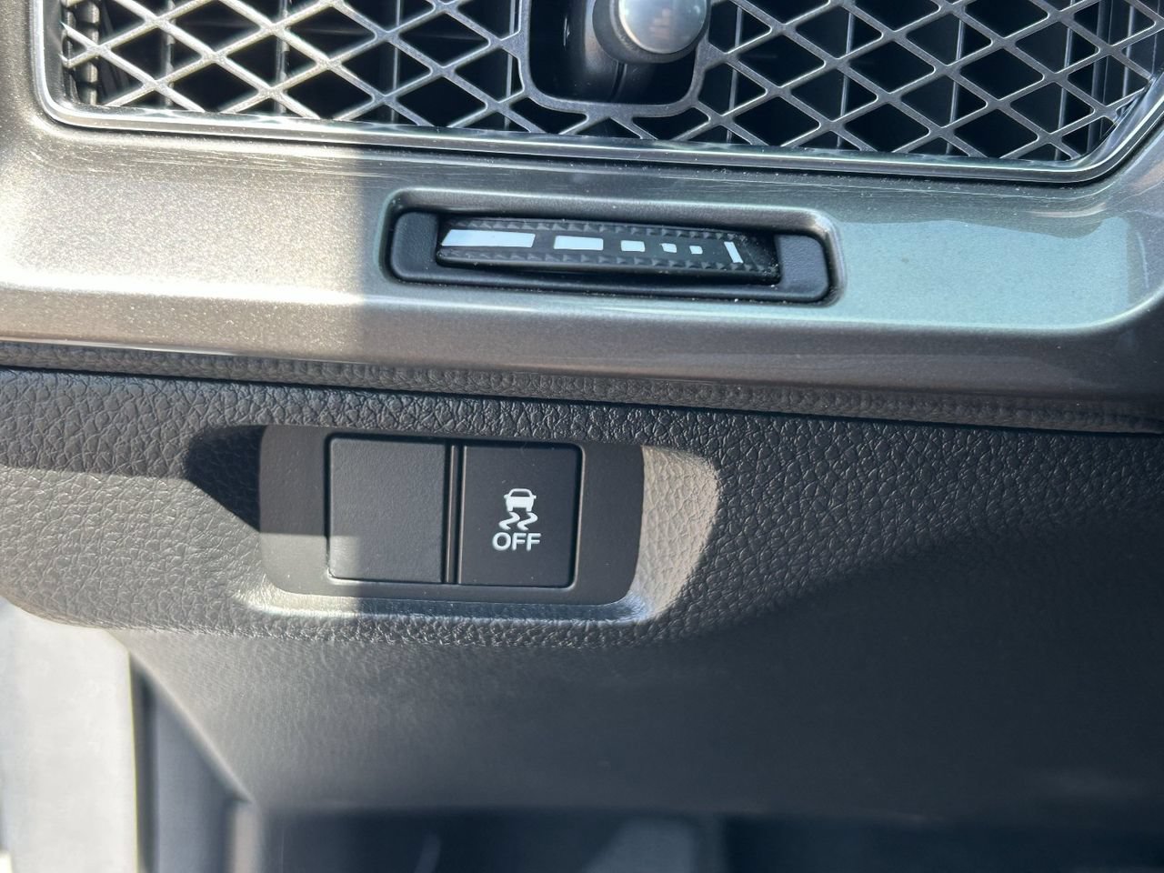 Certified 2026 Acura Integra FWD image 34
