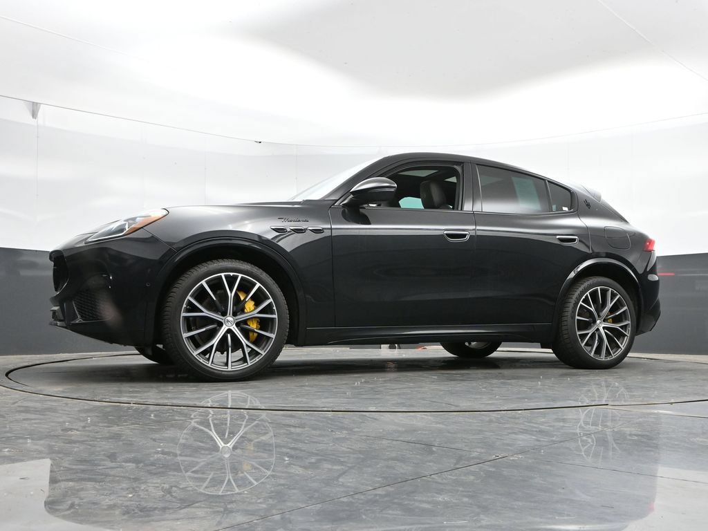 Used 2023 Maserati Grecale Modena AWD/4WD image 45