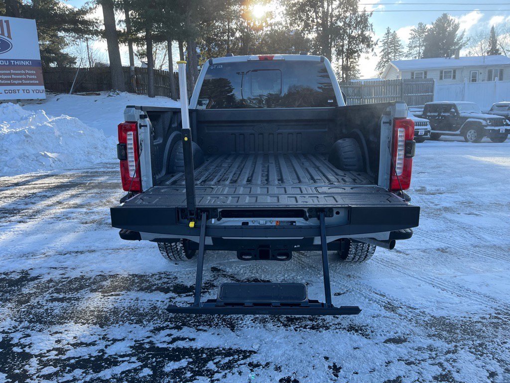 New 2026 Ford F350 Lariat w/ Black Appearance Package AWD/4WD image 8