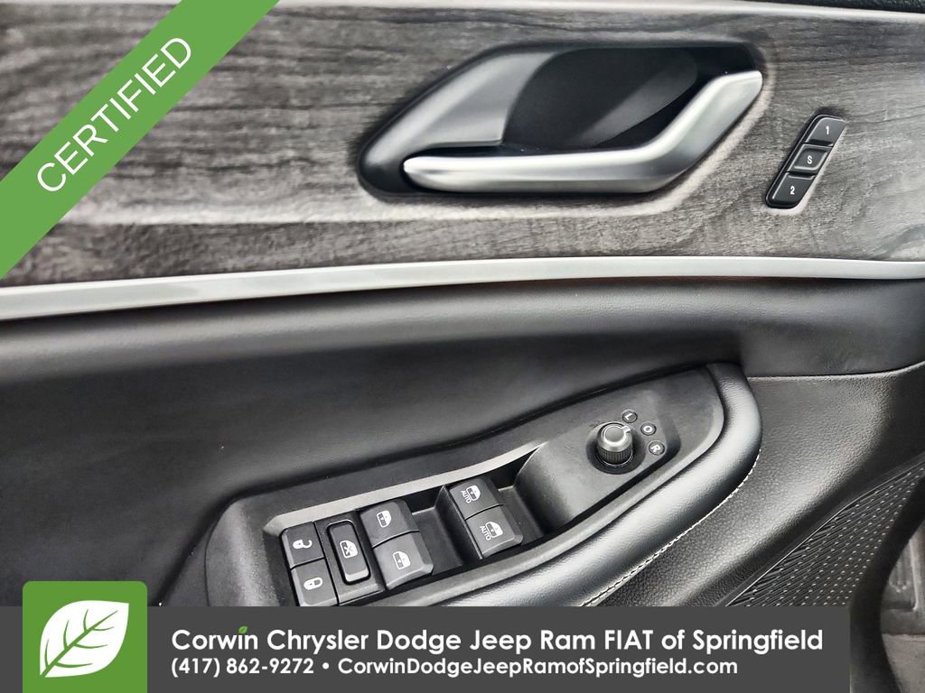 Certified 2023 Jeep Grand Cherokee L Limited w/ Luxury Tech Group II AWD/4WD image 20