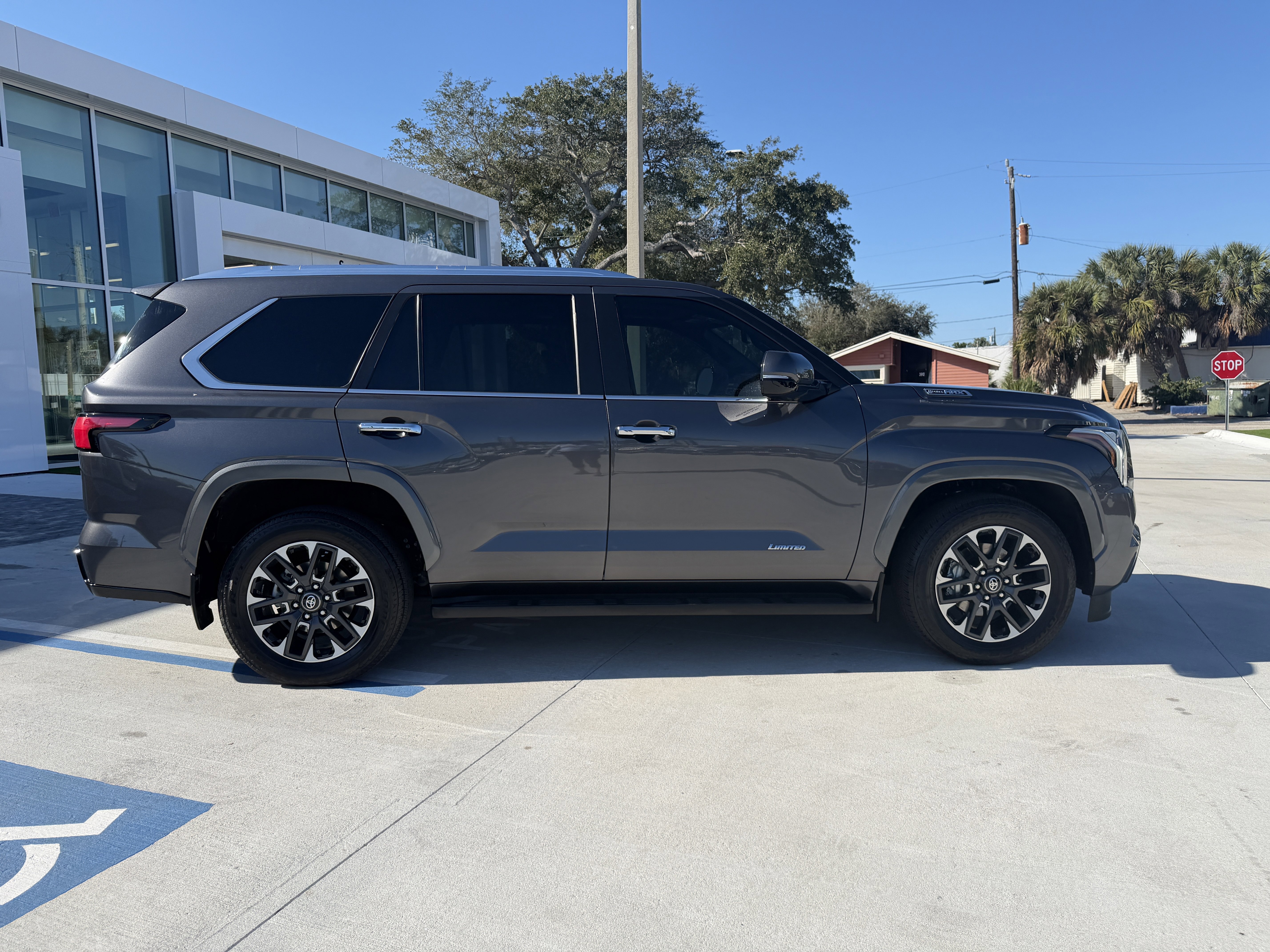 Used 2025 Toyota Sequoia Limited video 2