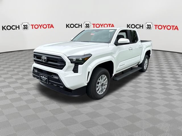 Certified 2025 Toyota Tacoma SR5 AWD/4WD image 3