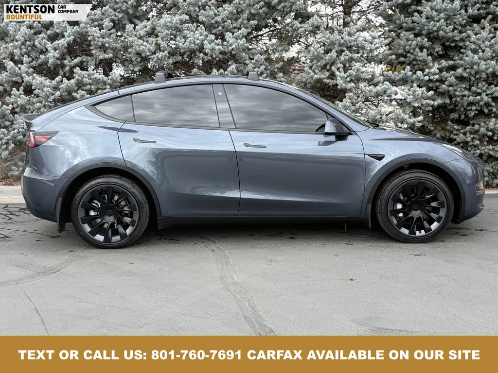 Used 2023 Tesla Model Y Long Range image 11