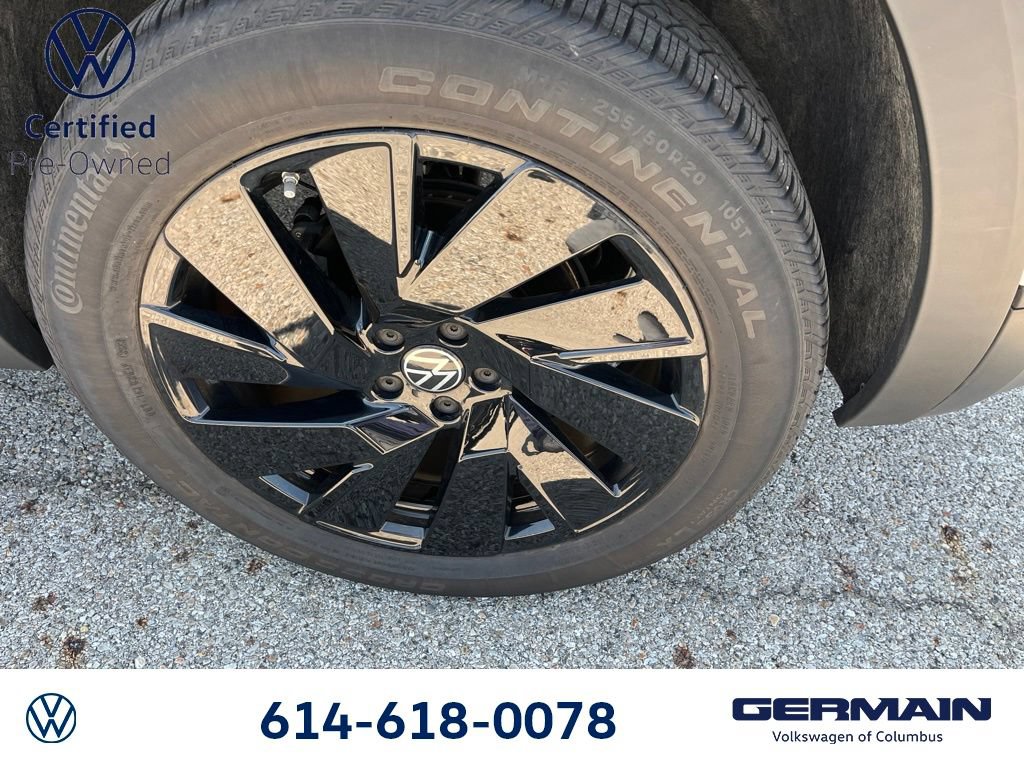 Used 2024 Volkswagen Atlas Cross Sport SE AWD/4WD image 15