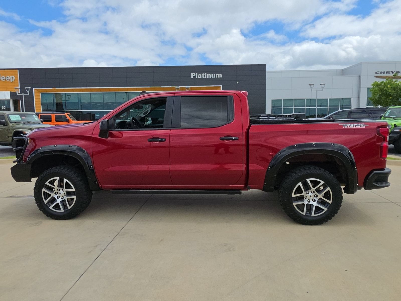 Used 2019 Chevrolet Silverado 1500 LT Trail Boss AWD/4WD image 2