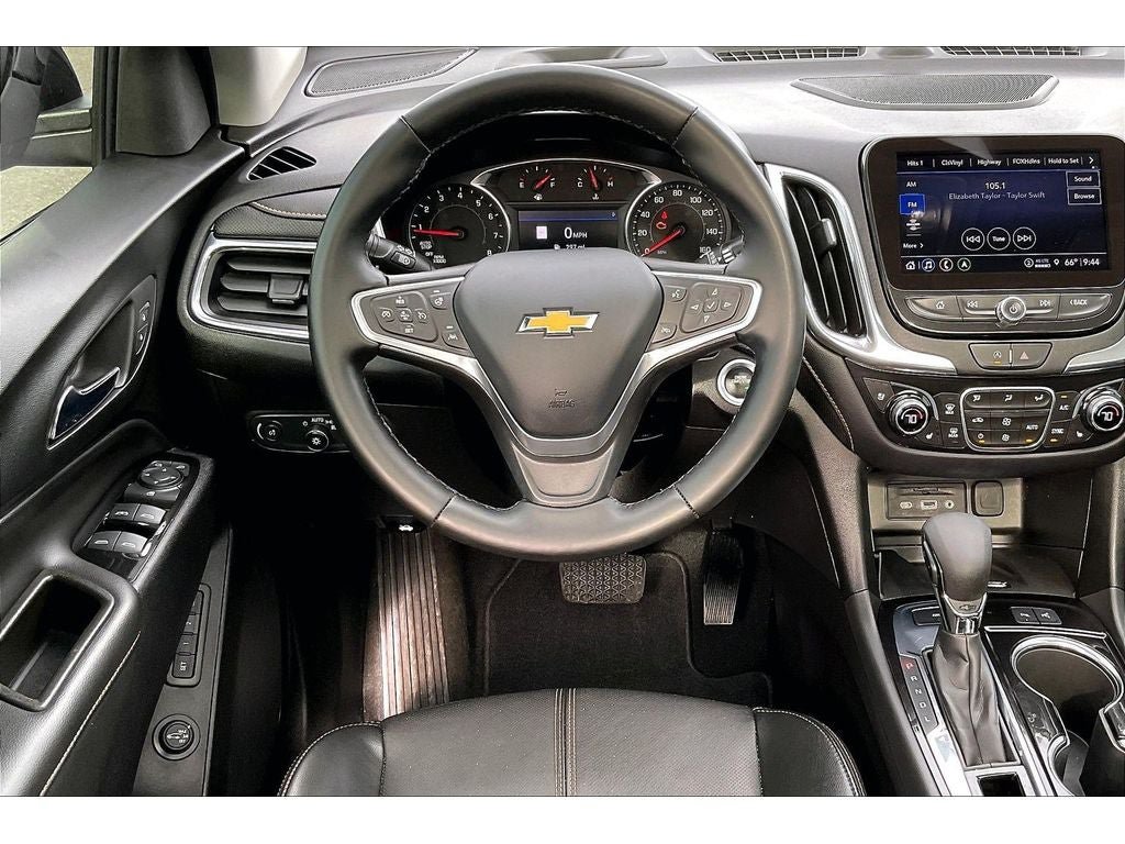 Used 2023 Chevrolet Equinox Premier AWD/4WD image 6