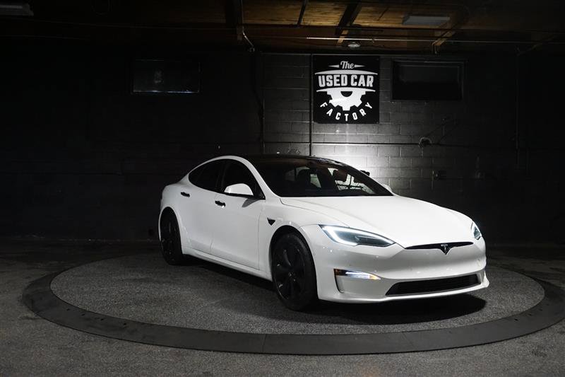 Used 2022 Tesla Model S Plaid image 15