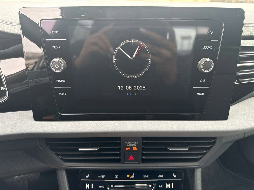 New 2026 Volkswagen Jetta SE image 17