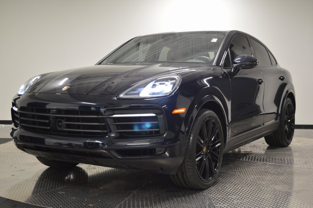 Certified 2023 Porsche Cayenne Platinum Edition image 1