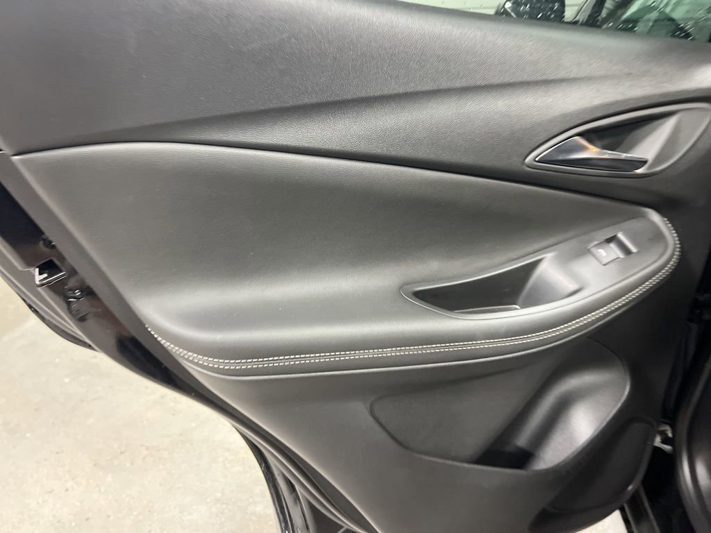 Used 2025 Buick Encore GX Preferred image 17