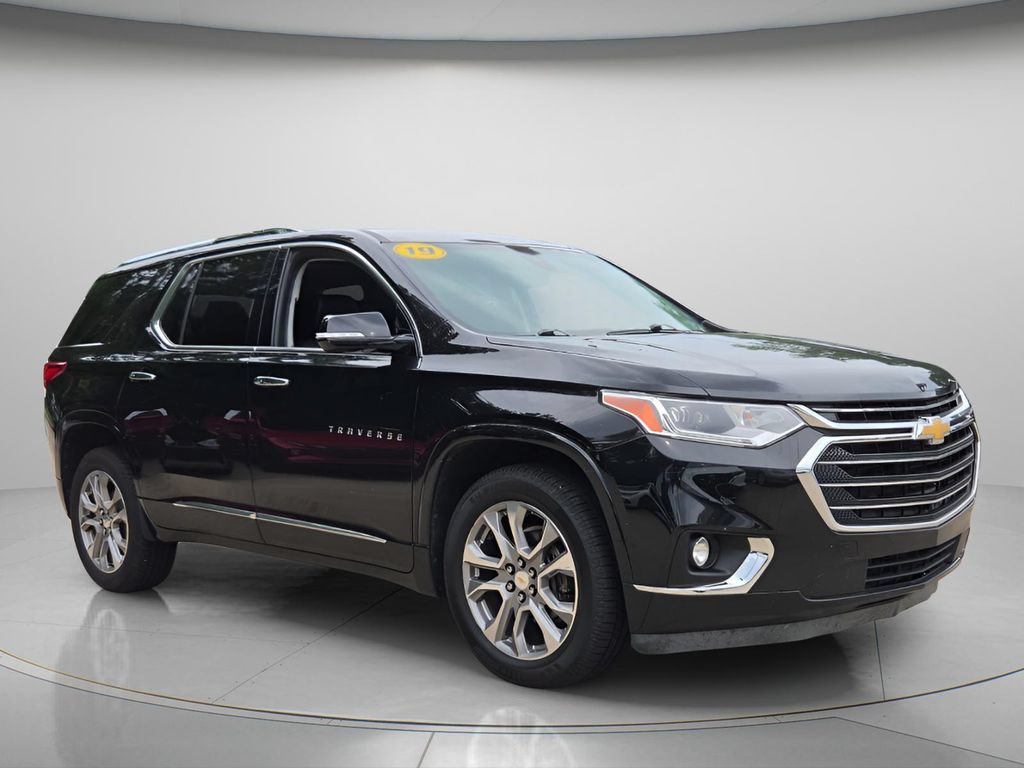 Used 2019 Chevrolet Traverse Premier w/ Driver Confidence II Package FWD image 9