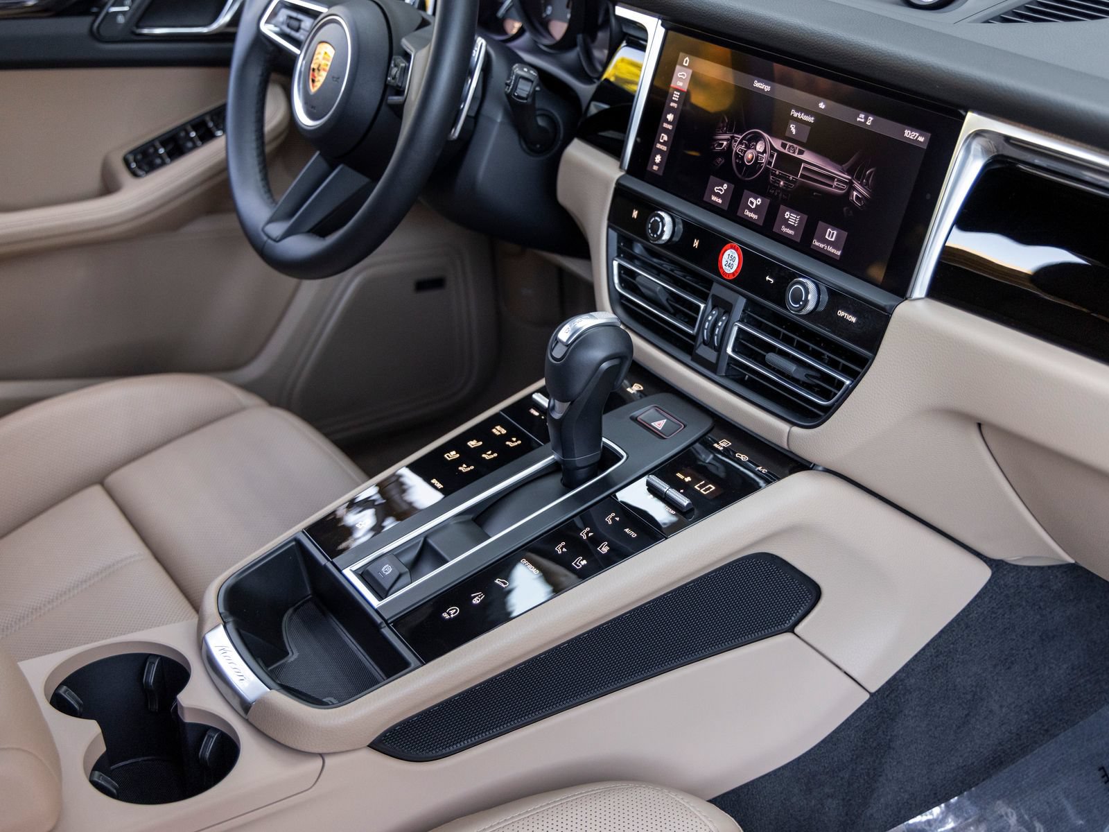 Certified 2026 Porsche Macan AWD/4WD image 63