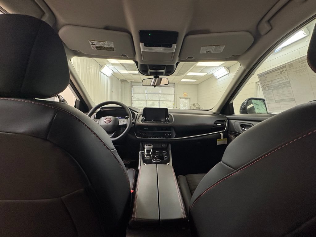 New 2026 Nissan Rogue SV AWD/4WD image 18