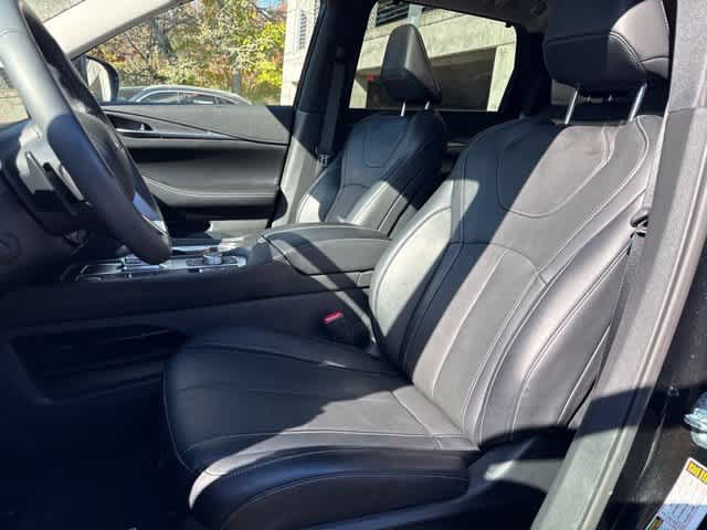 Used 2023 INFINITI QX60 Luxe w/ Cargo Package AWD/4WD image 13
