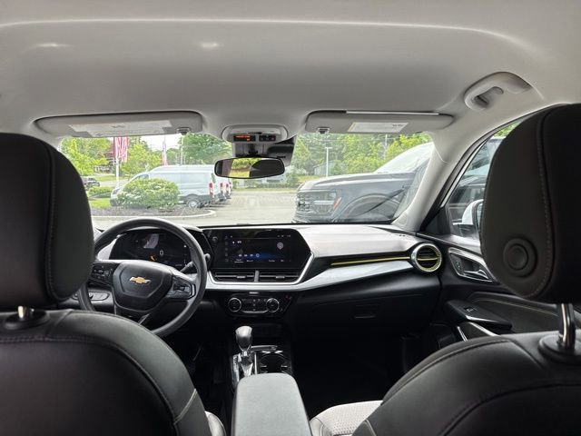 Used 2024 Chevrolet Trax LT FWD image 21