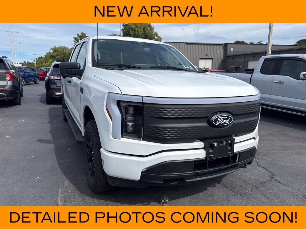 Used 2025 Ford F150 Lightning XLT AWD/4WD image 1