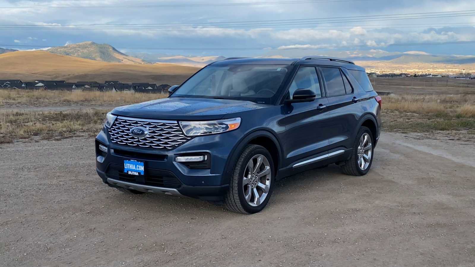 Used 2020 Ford Explorer Platinum w/ Premium Technology Package image 4