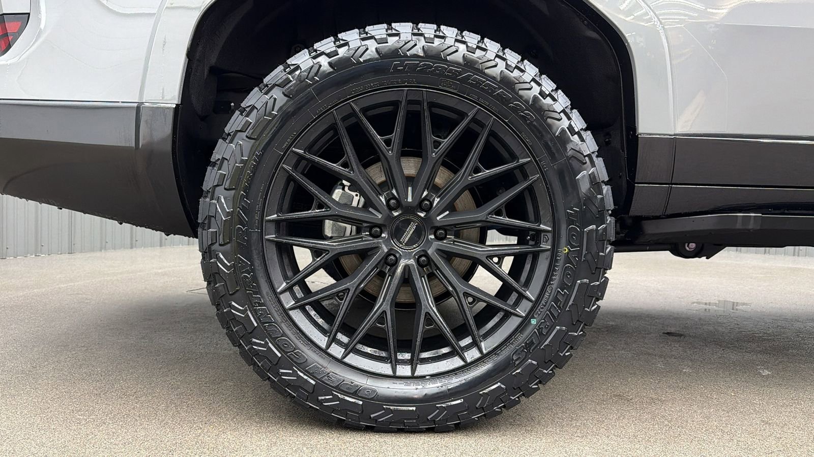 Used 2026 Lexus GX 550 w/ Accessory Package (2T) image 11