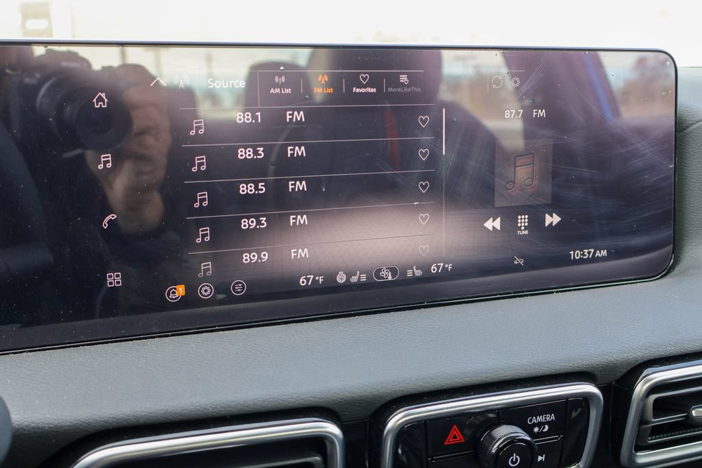 New 2026 Nissan Sentra SR w/ SR Premium Package FWD image 5
