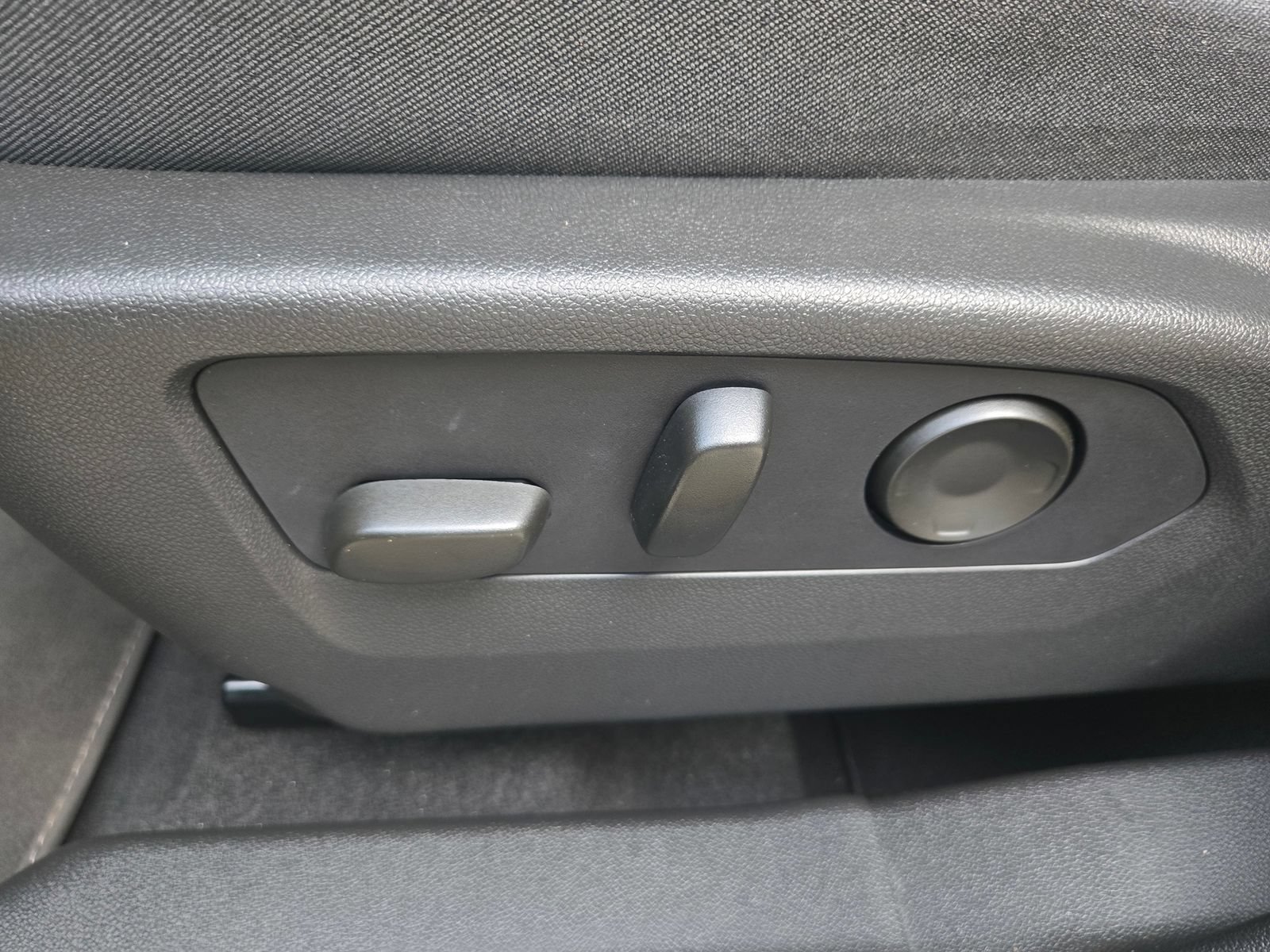 Used 2021 Buick Envision Preferred FWD image 23