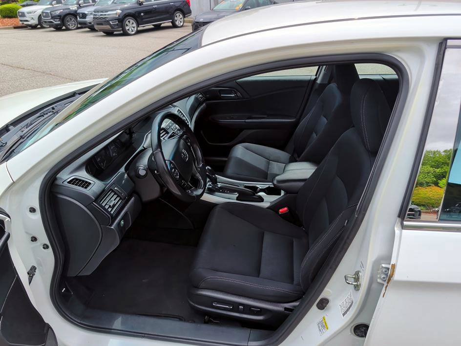 Used 2014 Honda Accord Sport image 8
