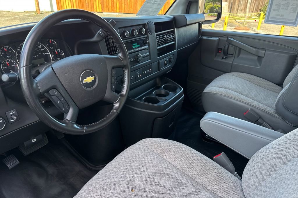 Used 2020 Chevrolet Express 2500 w/ Communications Package image 10